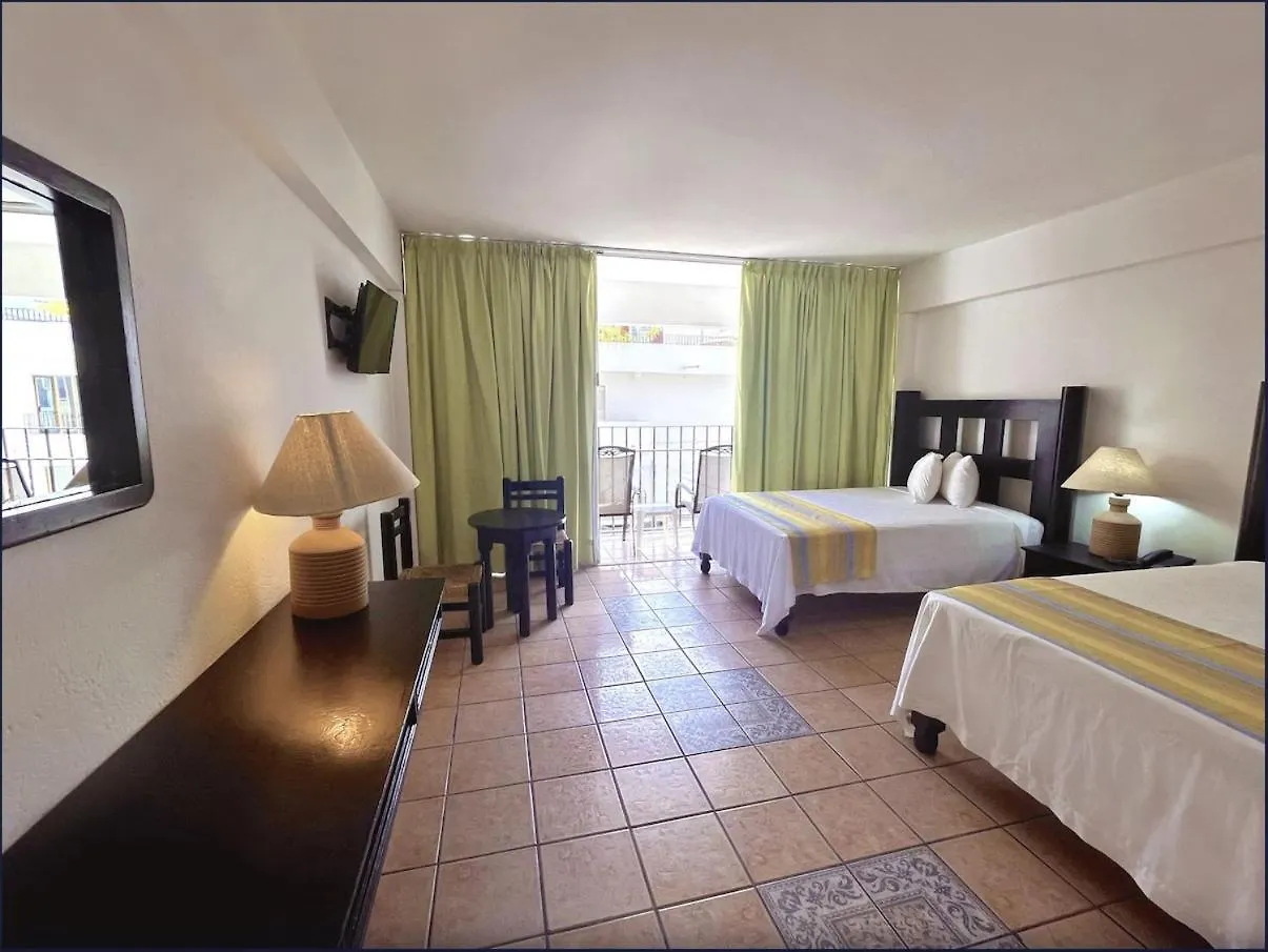 Hotel Delfin Vista Pier Beach Front Puerto Vallarta