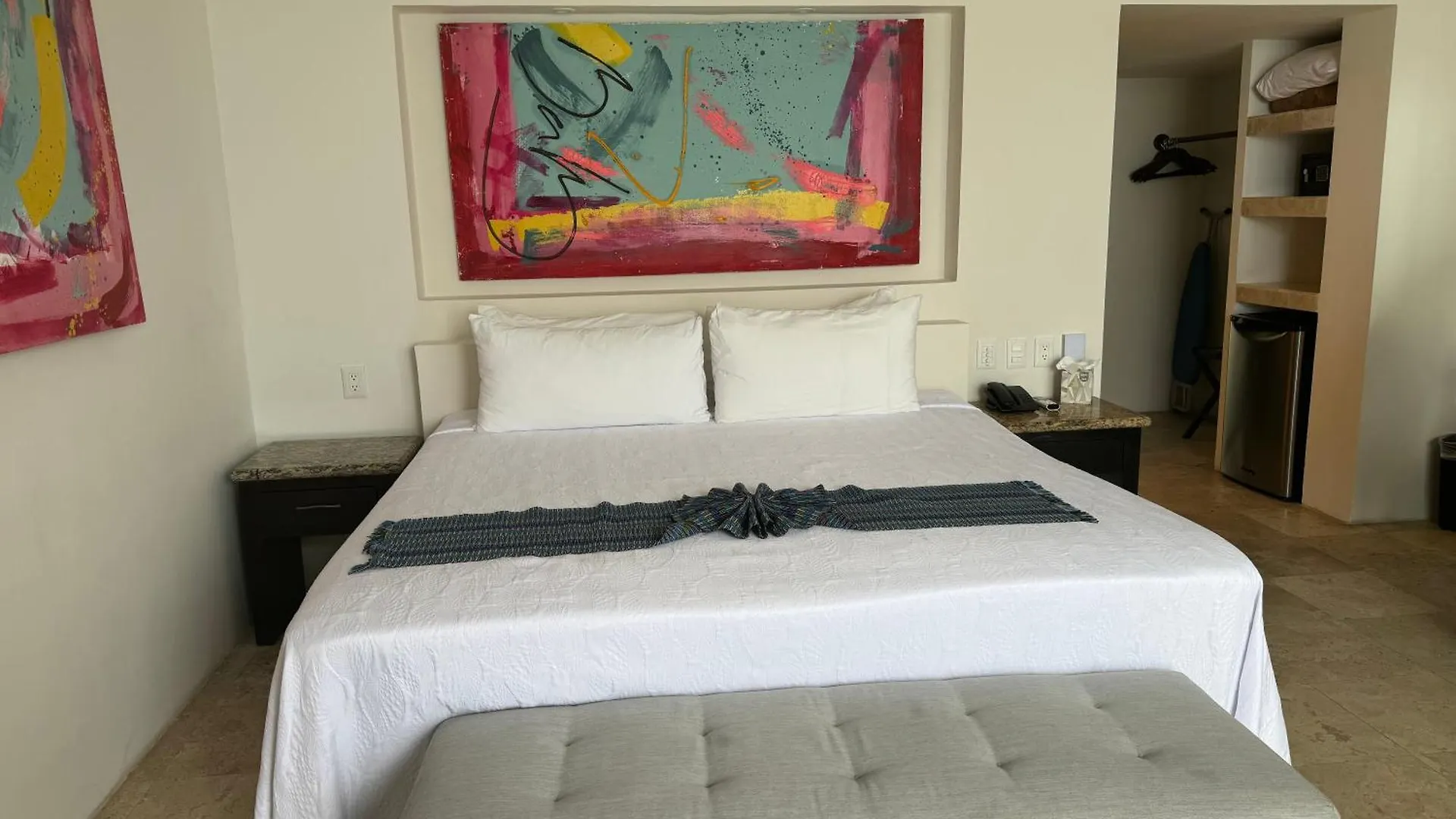 Hotel Delfin Vista Pier Beach Front Puerto Vallarta