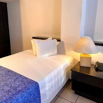 Hotel Delfin Vista Pier Beach Front Puerto Vallarta